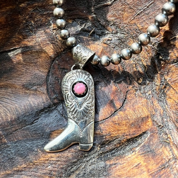 925 Sterling Silver Cowboy Boot Pendant w/ Pink Queen ConchSouthwestern